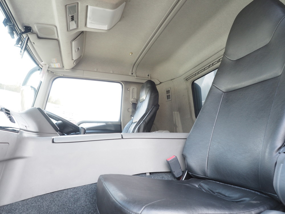 三菱ふそう スーパーグレート ウイング車 大型 QPG-FS64VZ 年式 H27[写真38]