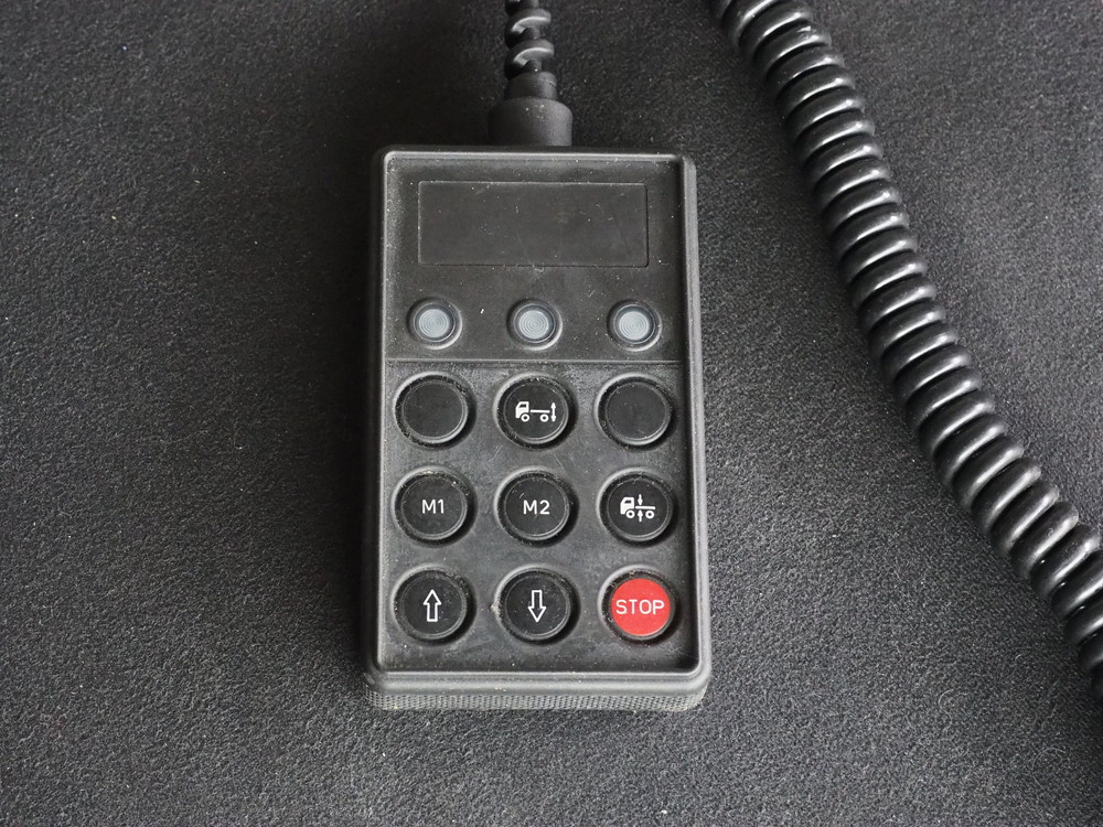 日野 プロフィア 平ボディ 大型 QPG-FR1EXEG 年式 H27[写真30]