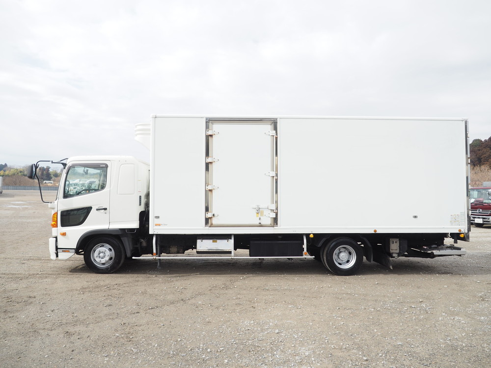 日野 レンジャープロ 冷凍バン 中型 TKG-FD9JLAA 年式 H29[写真09]