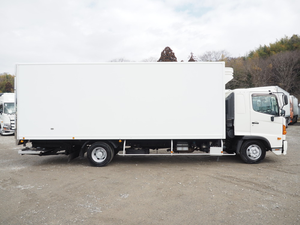 日野 レンジャープロ 冷凍バン 中型 TKG-FD9JLAA 年式 H29[写真07]