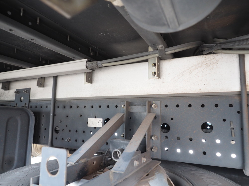 いすゞ フォワード ウイング車 中型 TKG-FRR90S2 年式 H28[写真46]