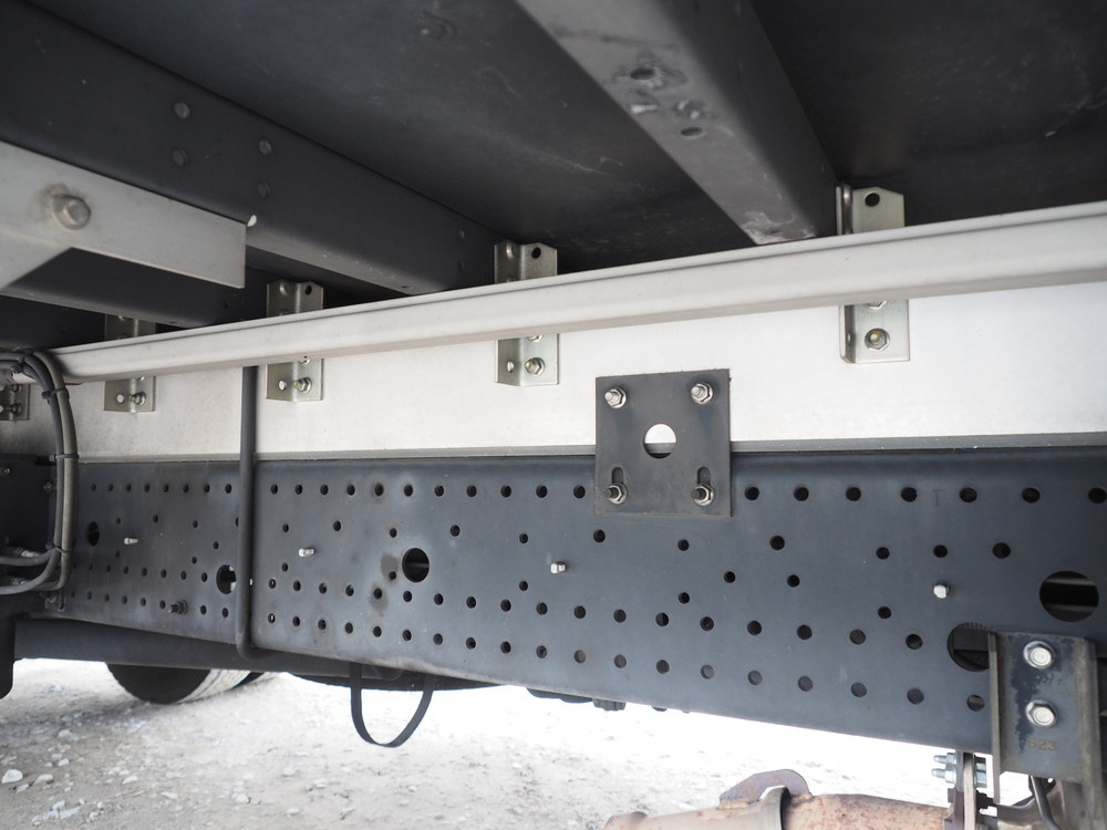 いすゞ フォワード ウイング車 中型 TKG-FRR90S2 年式 H28[写真44]