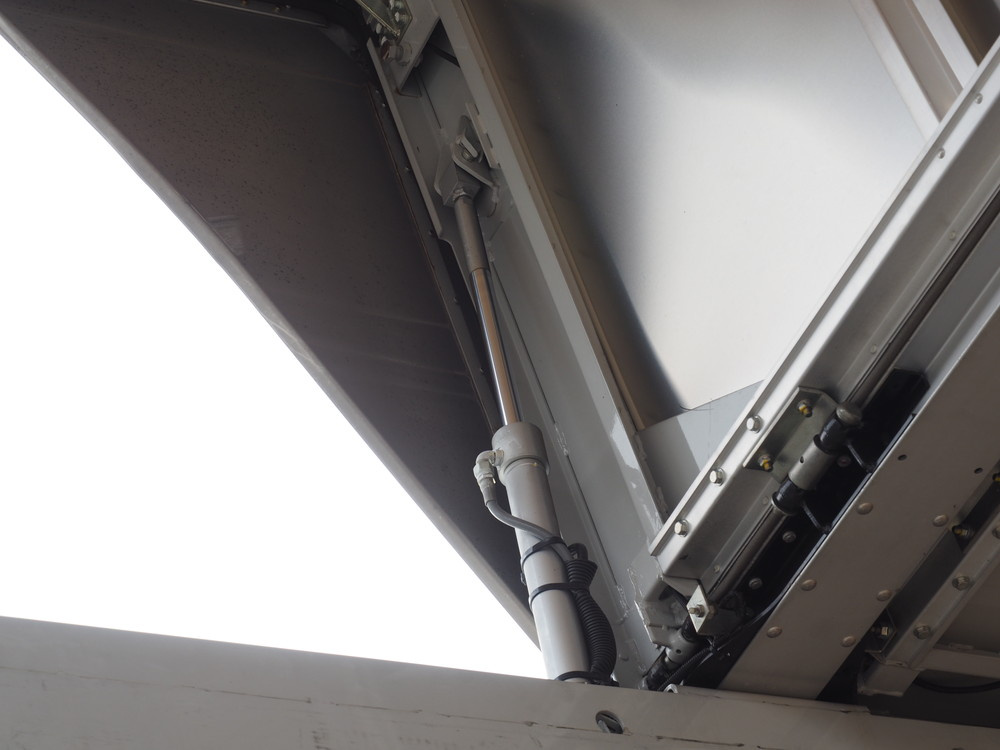 いすゞ フォワード ウイング車 中型 TKG-FRR90S2 年式 H28[写真17]