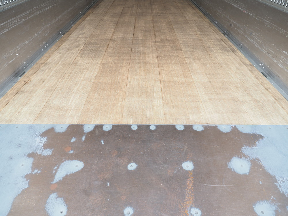 いすゞ フォワード ウイング車 中型 TKG-FRR90S2 年式 H28[写真29]