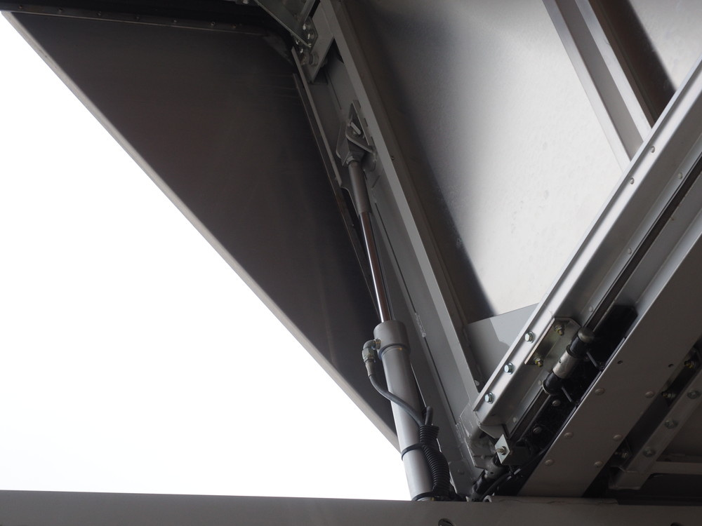 いすゞ フォワード ウイング車 中型 TKG-FRR90T2 年式 H27[写真17]