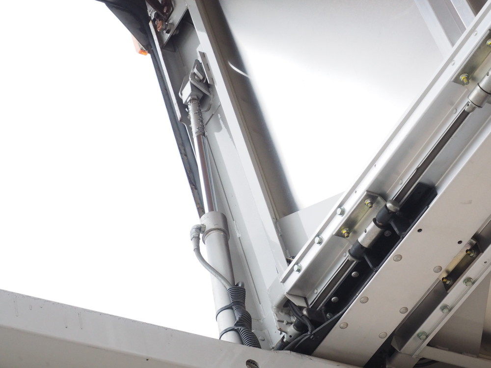 いすゞ フォワード ウイング車 中型 TKG-FRR90T2 年式 H27[写真13]