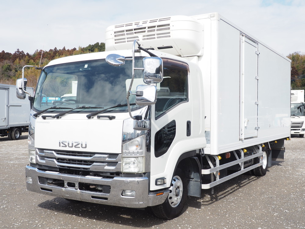 いすゞ フォワード 冷凍バン 中増t SKG-FSR90T2 年式 H27[写真01]