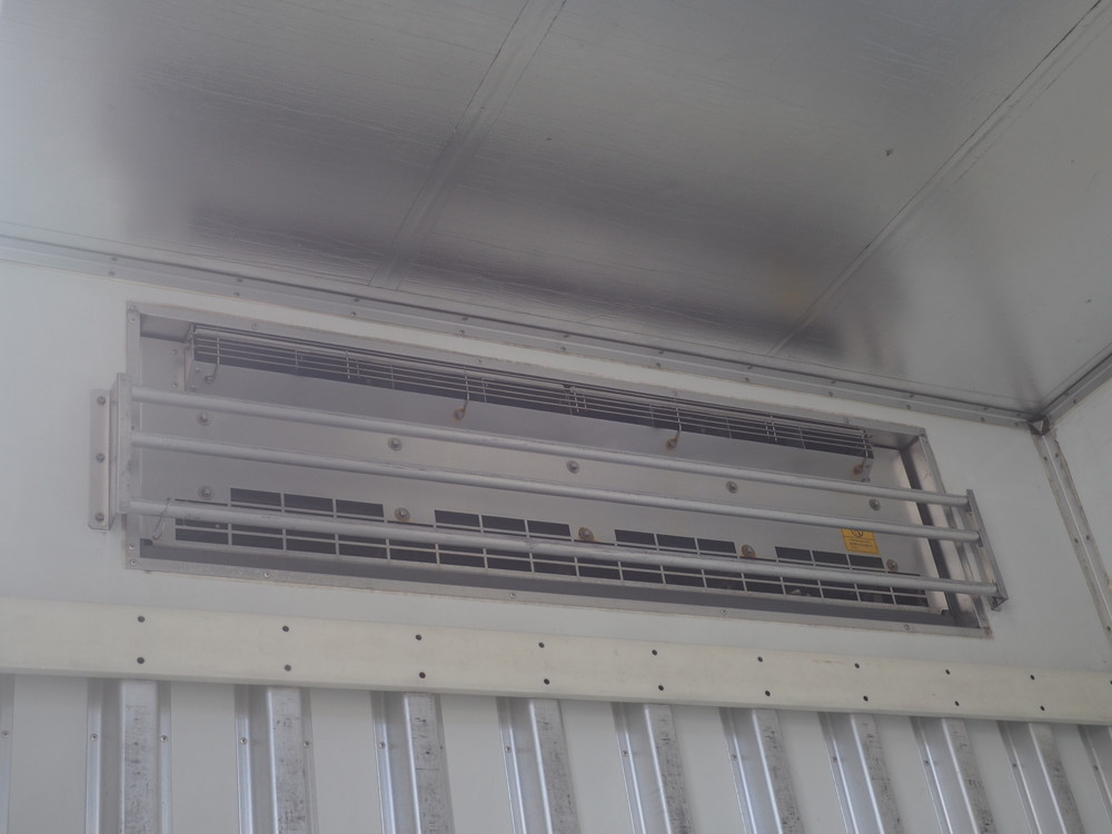 いすゞ フォワード 冷凍バン 中増t SKG-FSR90T2 年式 H27[写真17]