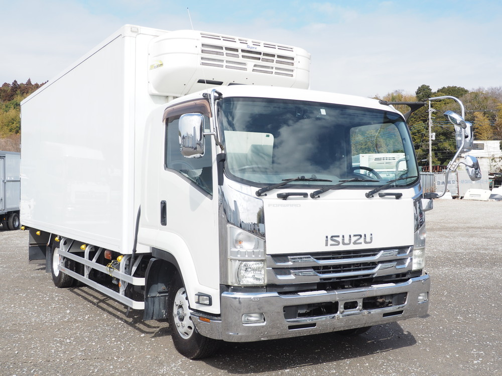 いすゞ フォワード 冷凍バン 中増t SKG-FSR90T2 年式 H27[写真04]