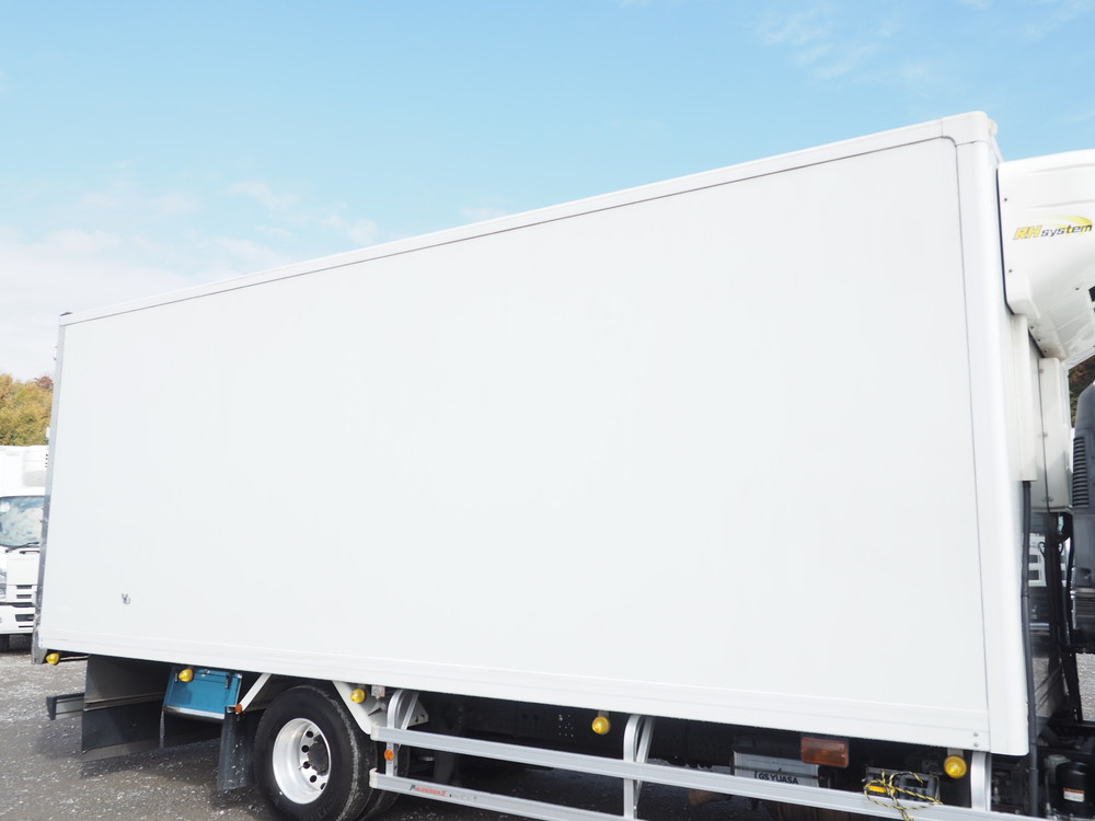 いすゞ フォワード 冷凍バン 中増t SKG-FSR90T2 年式 H27[写真09]