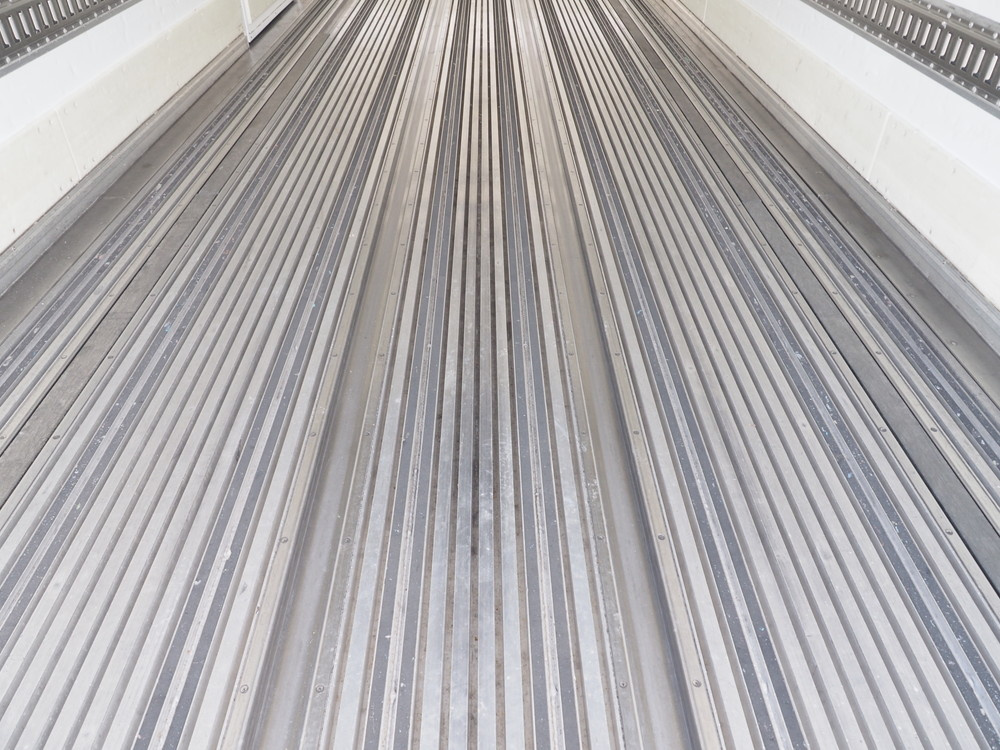 いすゞ フォワード 冷凍バン 中増t SKG-FSR90T2 年式 H27[写真16]