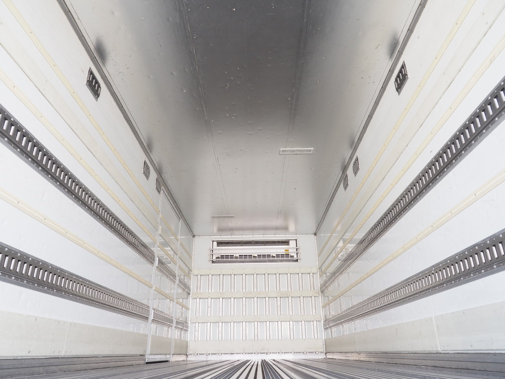 いすゞ フォワード 冷凍バン 中増t SKG-FSR90T2 年式 H27[写真15]