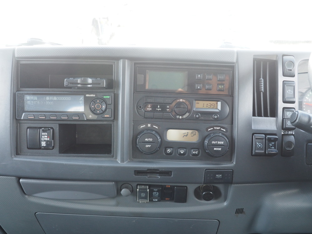 いすゞ フォワード 冷凍バン 中増t SKG-FSR90T2 年式 H27[写真24]