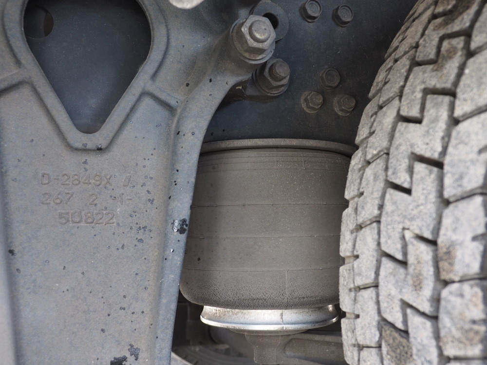 いすゞ フォワード 冷凍バン 中増t SKG-FSR90T2 年式 H27[写真31]