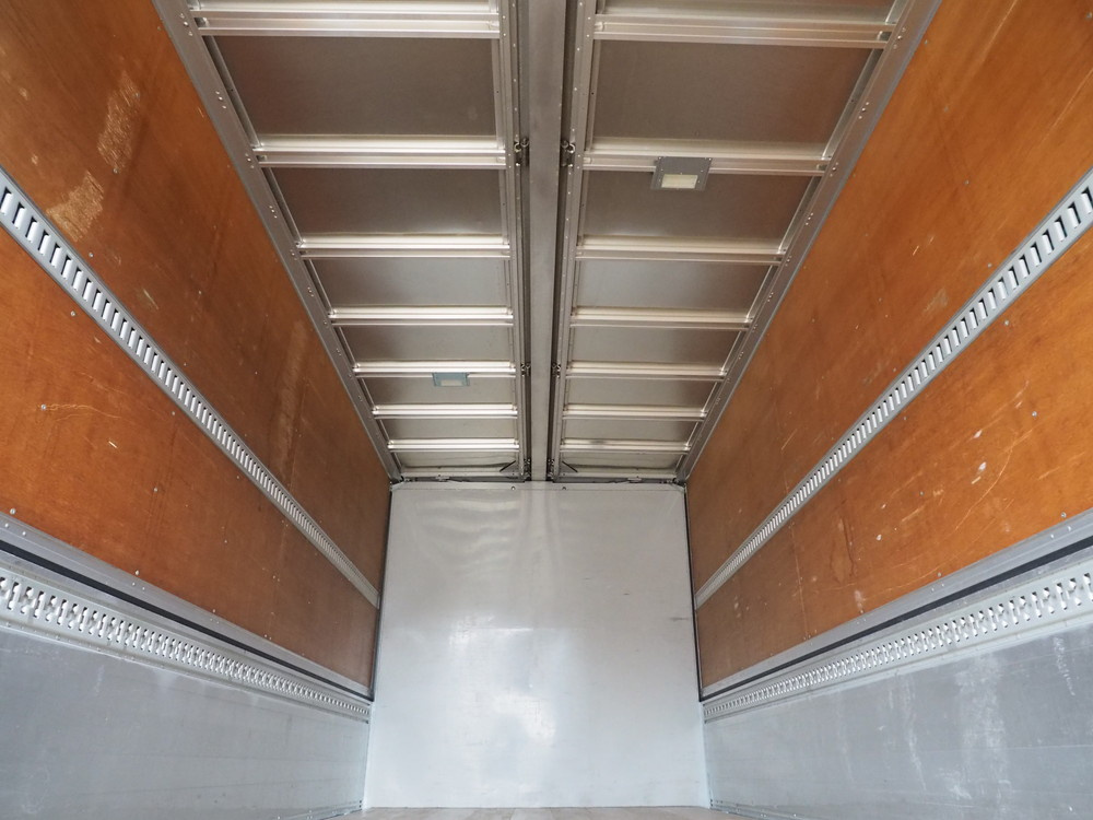 いすゞ フォワード ウイング車 中型 TKG-FRR90T2 年式 H27[写真28]