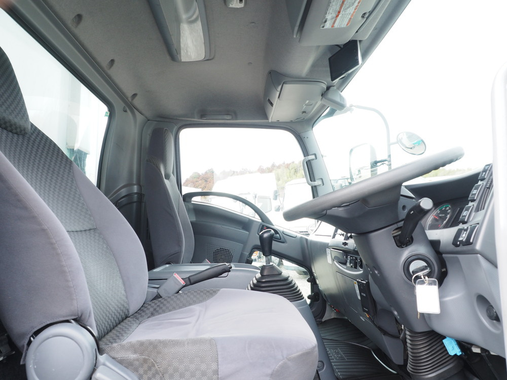 いすゞ フォワード 冷凍バン 中型 2PG-FRR90T2 年式 H30[写真25]