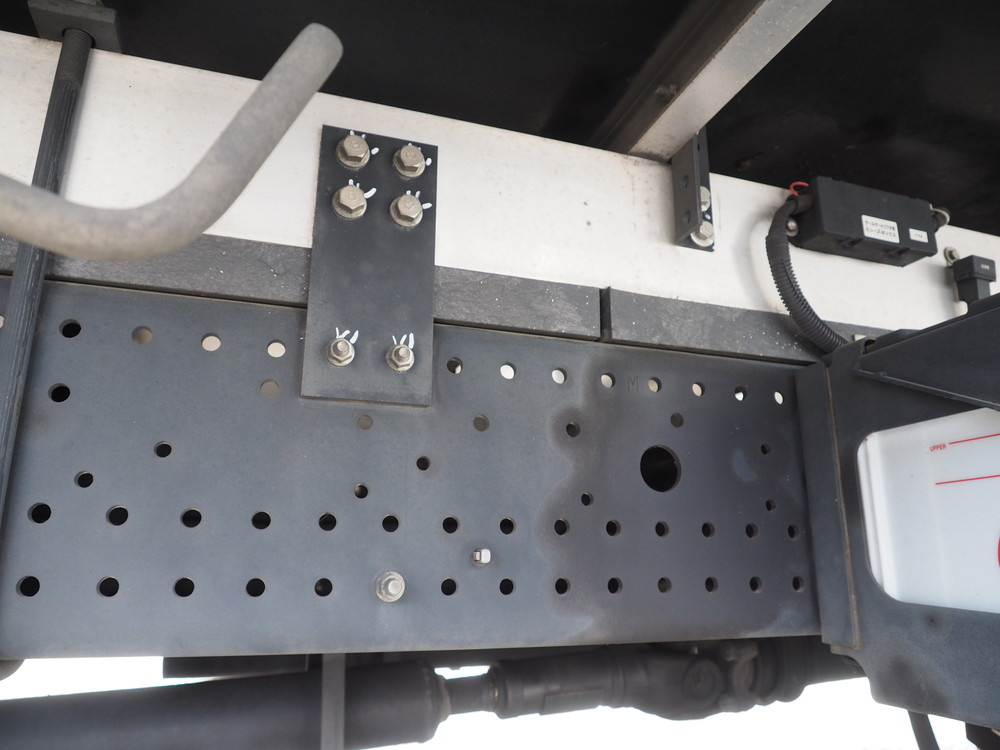 いすゞ フォワード 冷凍バン 中型 2PG-FRR90T2 年式 H30[写真39]