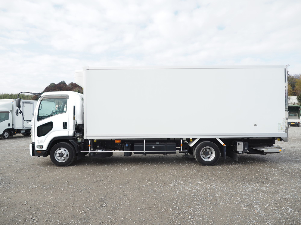 いすゞ フォワード 冷凍バン 中型 2PG-FRR90T2 年式 H30[写真10]