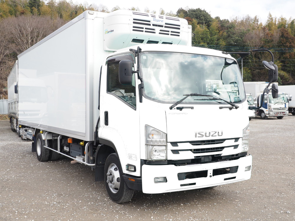 いすゞ フォワード 冷凍バン 中型 2PG-FRR90T2 年式 H30[写真03]
