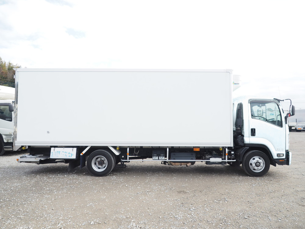 いすゞ フォワード 冷凍バン 中型 2PG-FRR90T2 年式 H30[写真08]