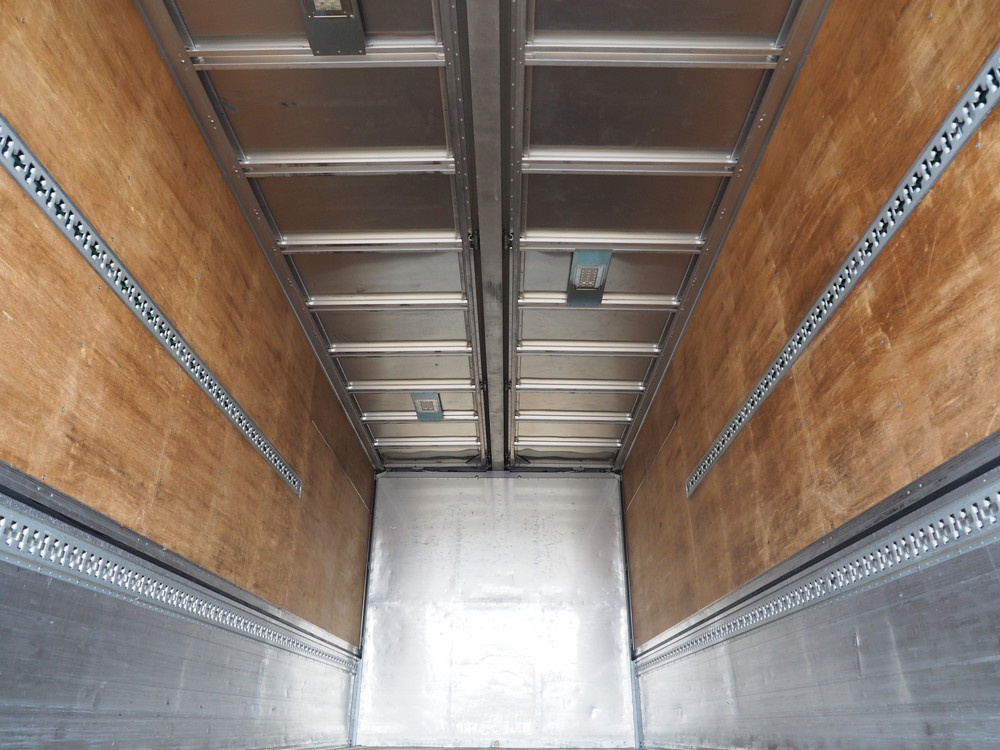 いすゞ フォワード ウイング車 中型 TKG-FRR90S2 年式 H27[写真27]