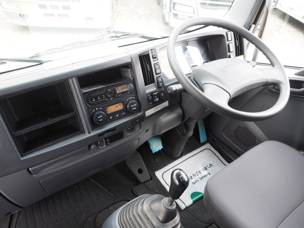 いすゞ フォワード ウイング車 中型 TKG-FRR90S2 年式 H27[写真33]