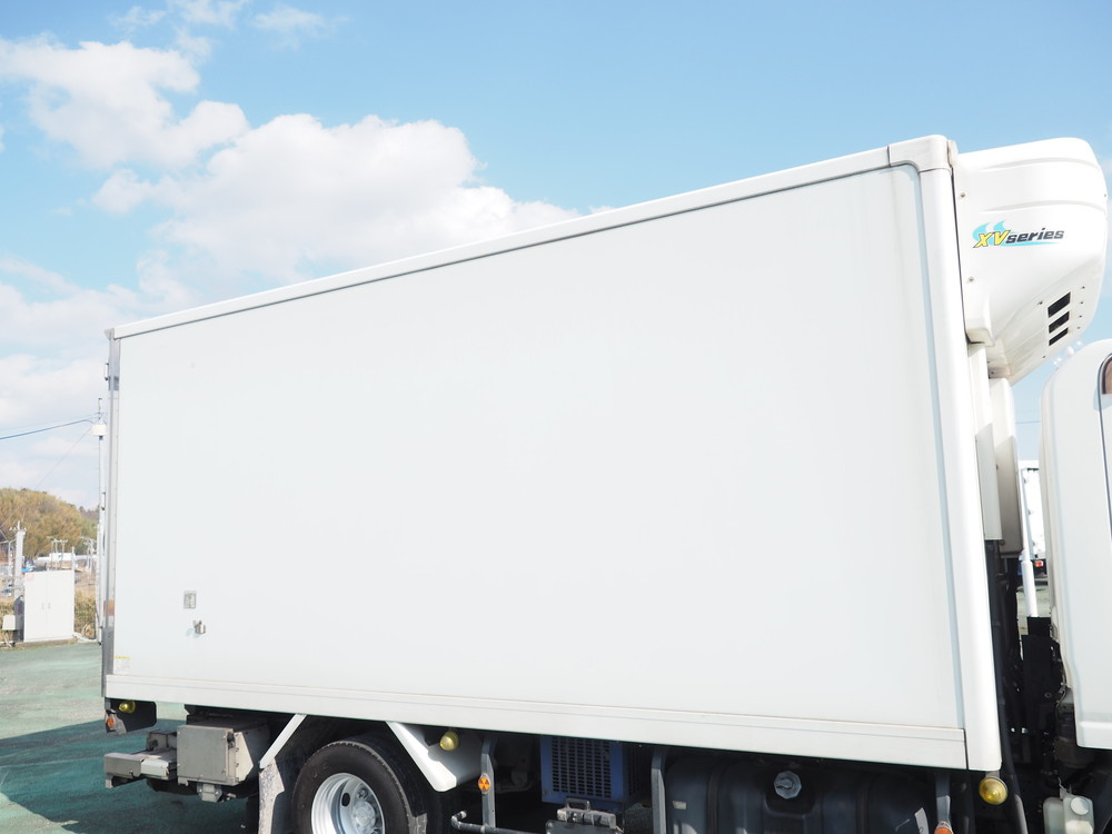 いすゞ エルフ 冷凍バン 小型 TPG-NMR85AN 年式 H28[写真09]