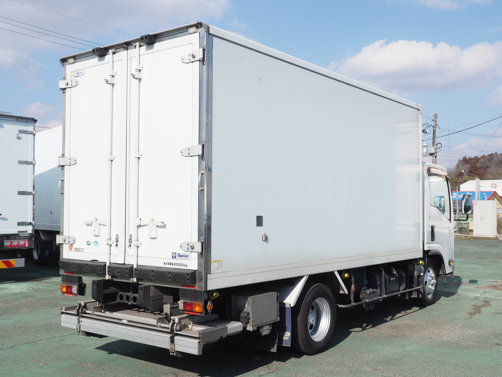 いすゞ エルフ 冷凍バン 小型 TPG-NMR85AN 年式 H28[写真04]