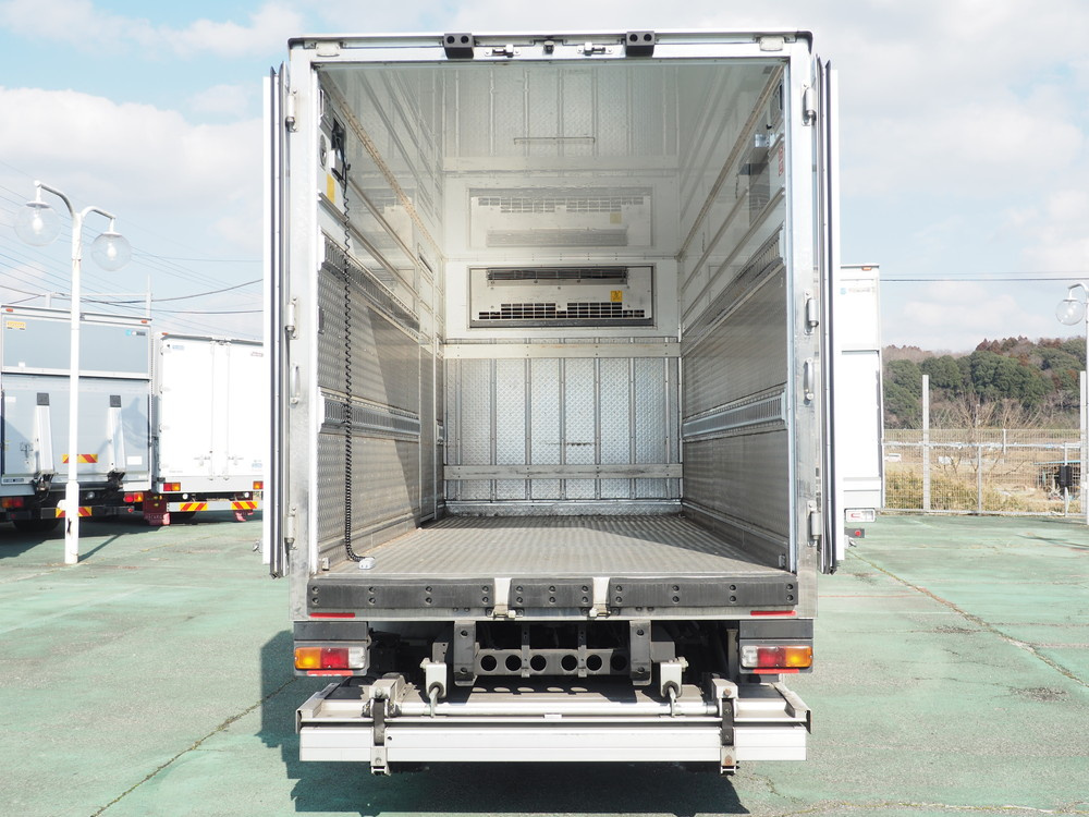 いすゞ エルフ 冷凍バン 小型 TPG-NMR85AN 年式 H28[写真13]