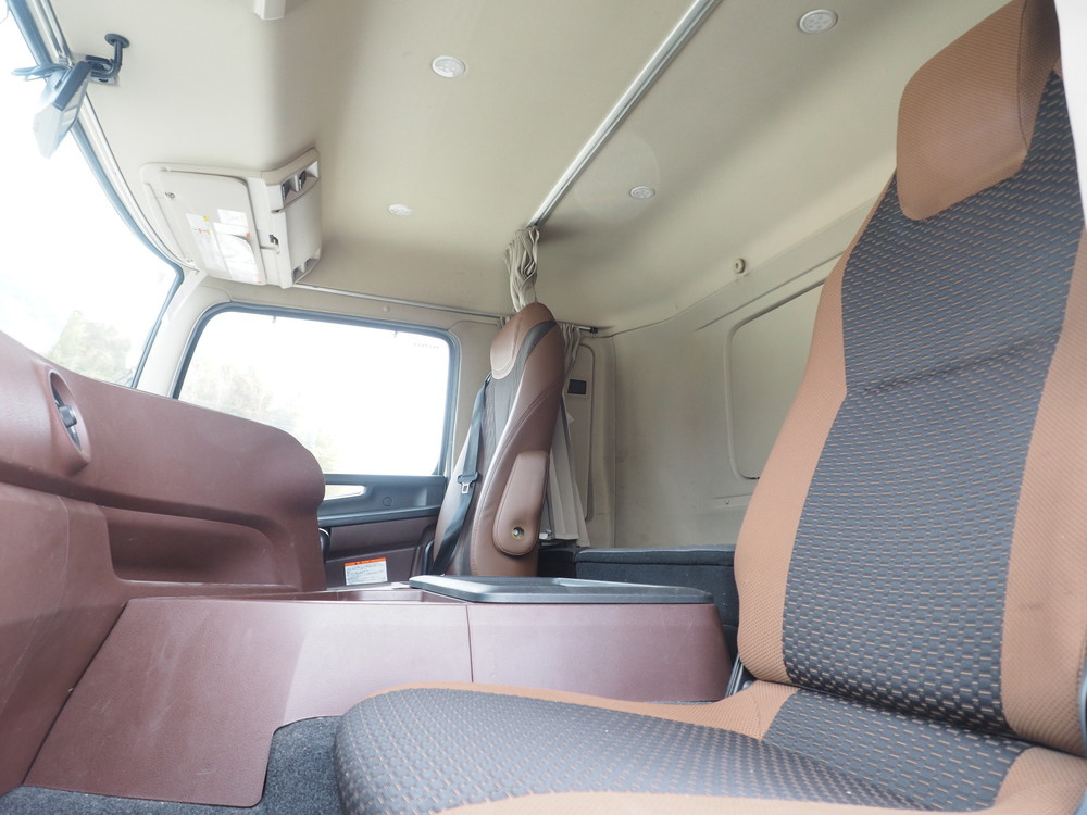 日野 プロフィア ウイング車 大型 2DG-FW1AHG 年式 R1[写真44]