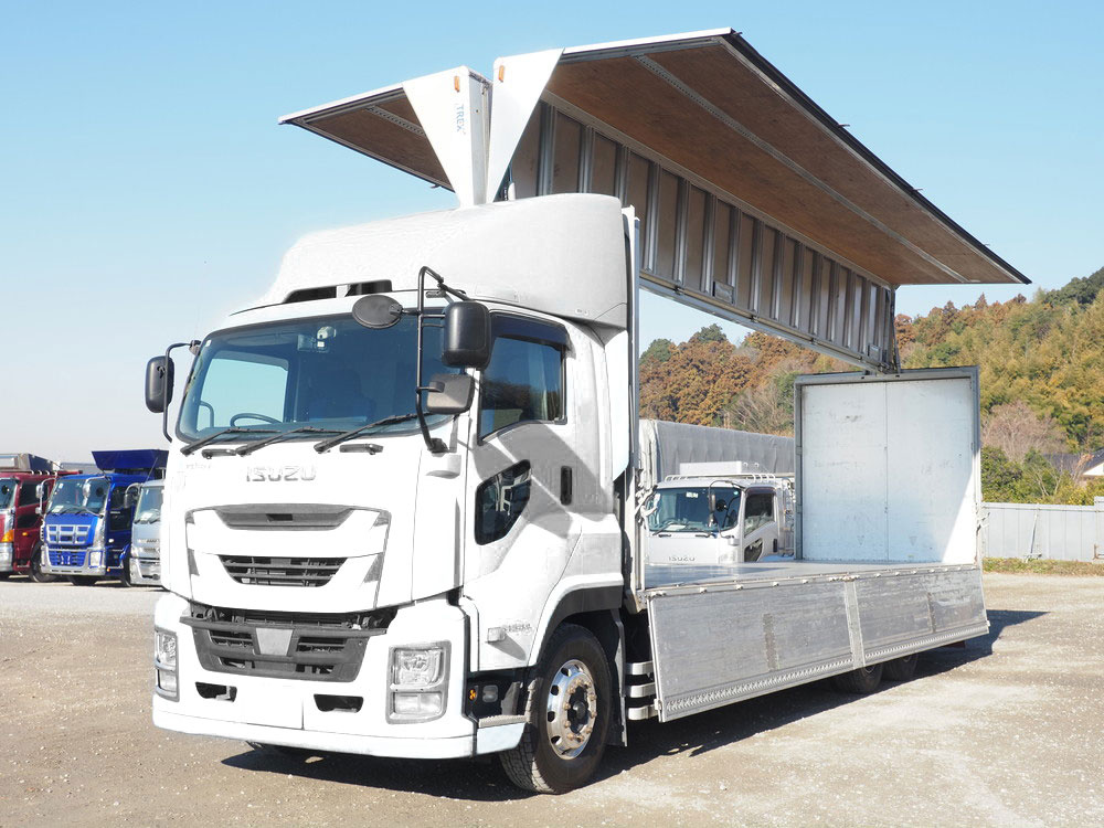 いすゞ ギガ ウイング車 大型 2PG-CYL77C 年式 H30[写真02]
