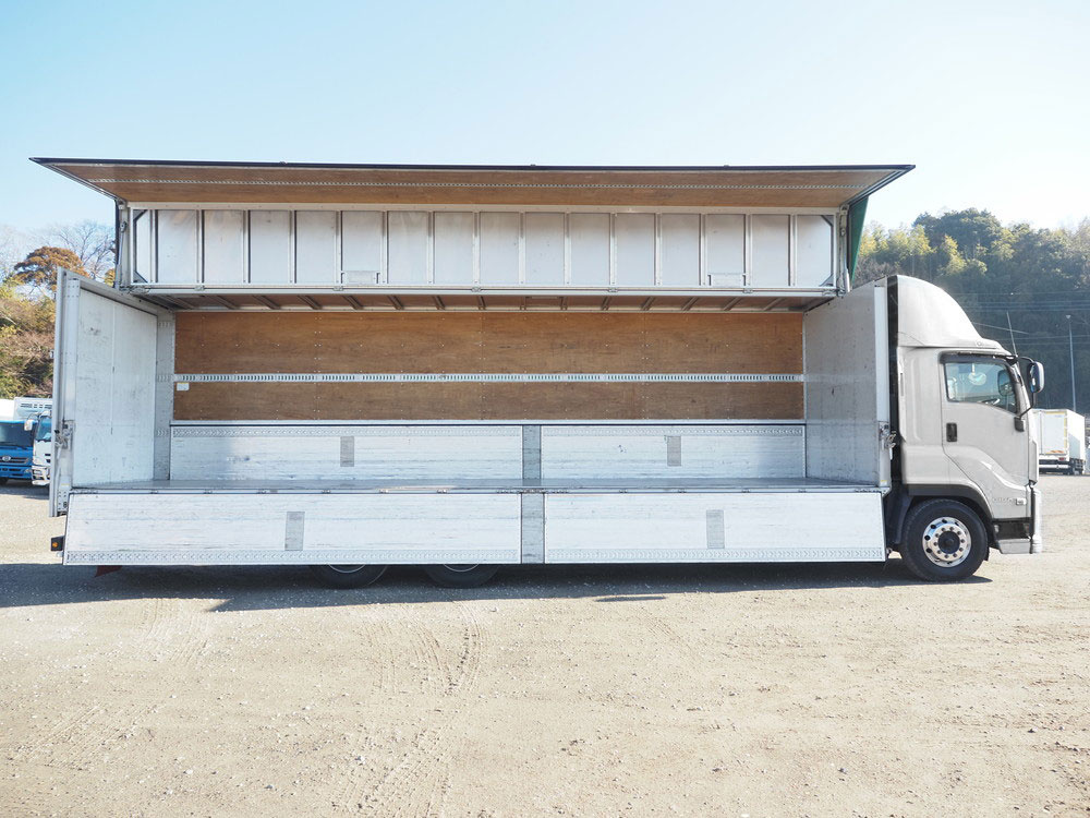 いすゞ ギガ ウイング車 大型 2PG-CYL77C 年式 H30[写真10]