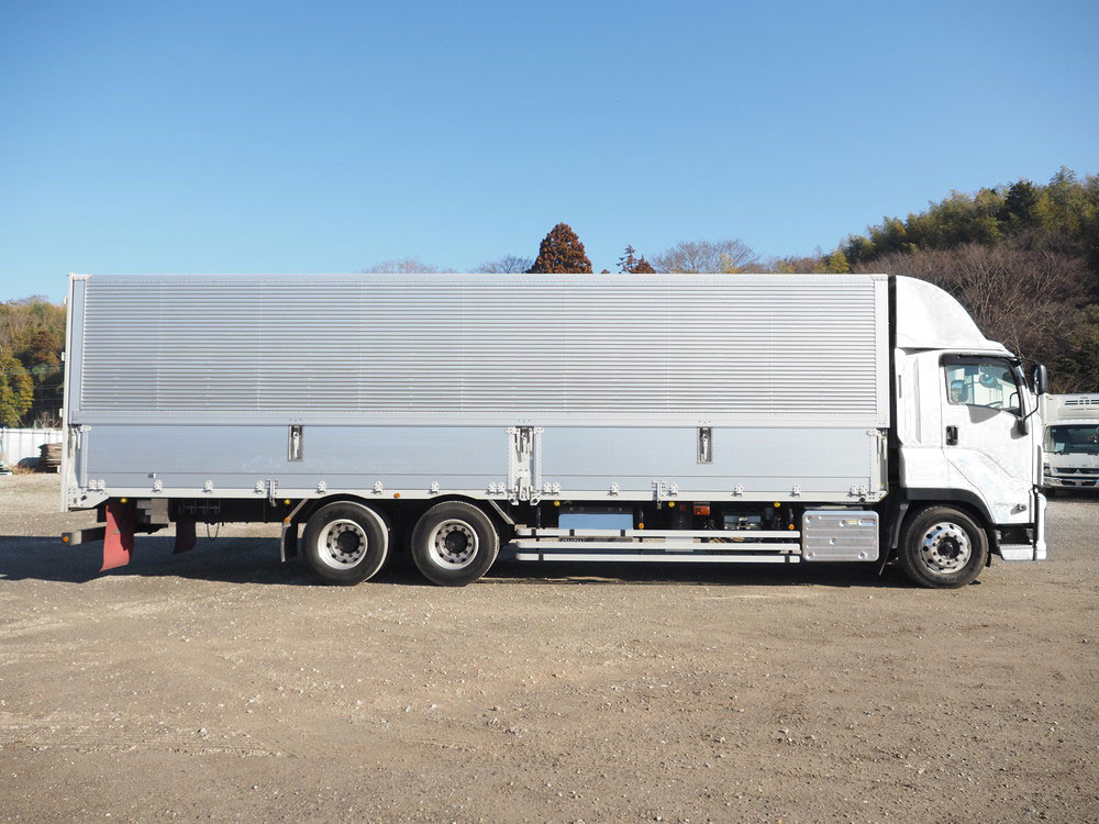 いすゞ ギガ ウイング車 大型 2PG-CYL77C 年式 H30[写真08]