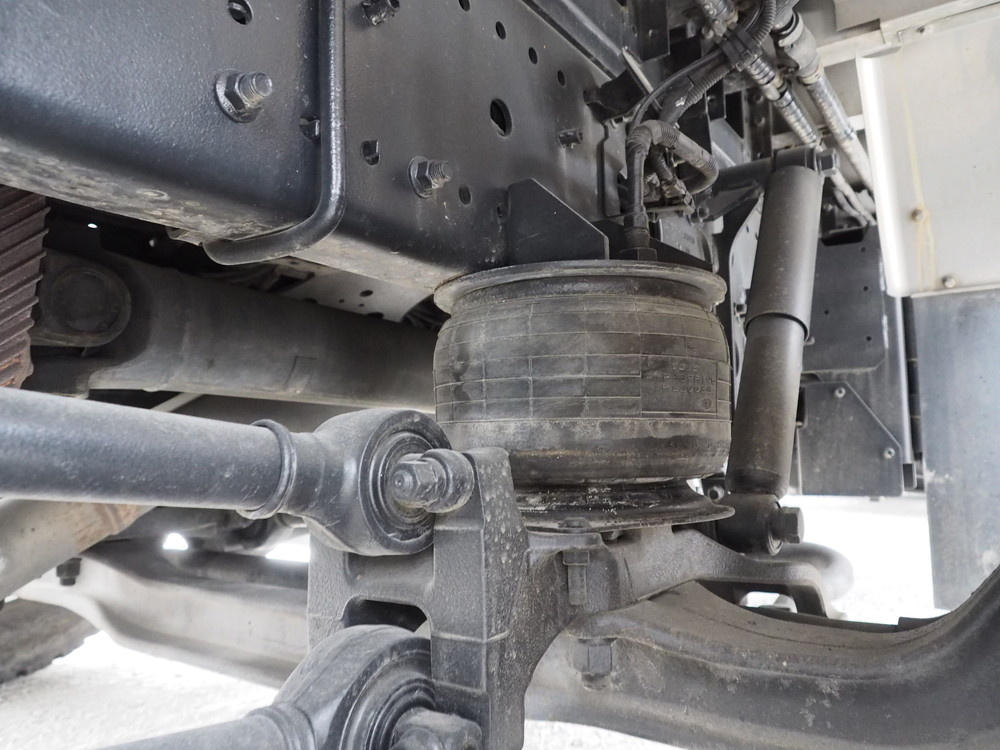 日野 プロフィア 冷凍バン 大型 2DG-FW1AHJ 年式 R1[写真36]