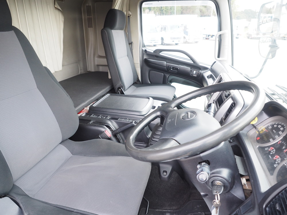 日野 レンジャープロ 冷凍バン 中増t QKG-FE7JPAG 年式 H28[写真24]