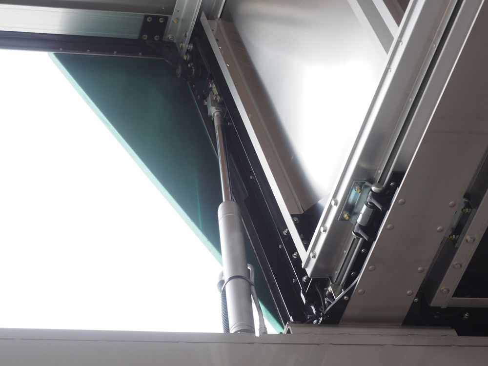 いすゞ ギガ ウイング車 大型 2PG-CYJ77C 年式 R3[写真19]