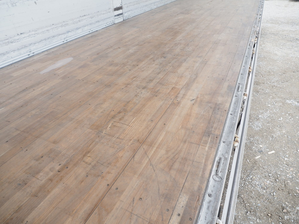 いすゞ ギガ ウイング車 大型 2PG-CYJ77C 年式 R3[写真24]