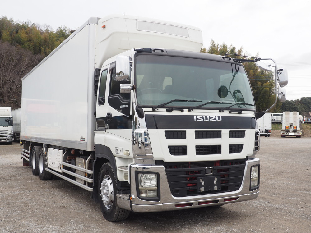 いすゞ ギガ 冷凍バン 大型 QKG-CYL77A 年式 H25[写真03]