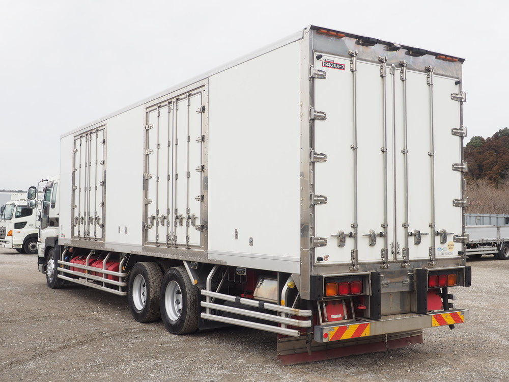いすゞ ギガ 冷凍バン 大型 QKG-CYL77A 年式 H25[写真06]