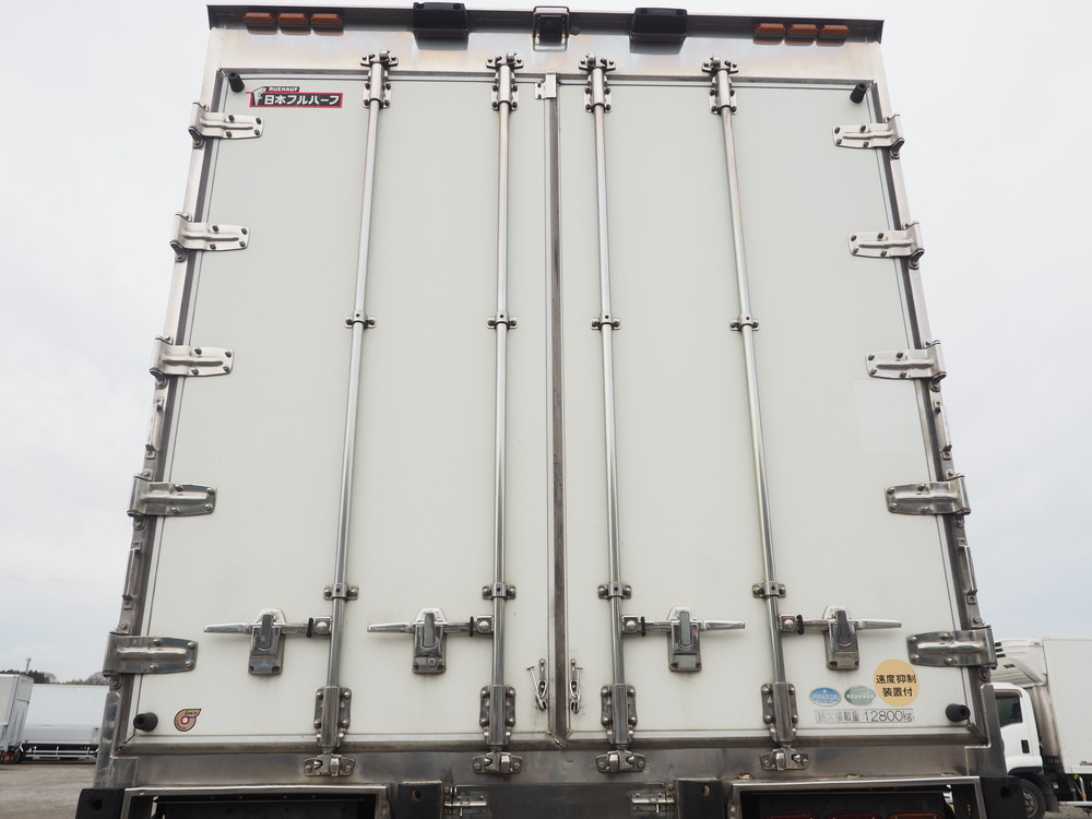 いすゞ ギガ 冷凍バン 大型 QKG-CYL77A 年式 H25[写真09]