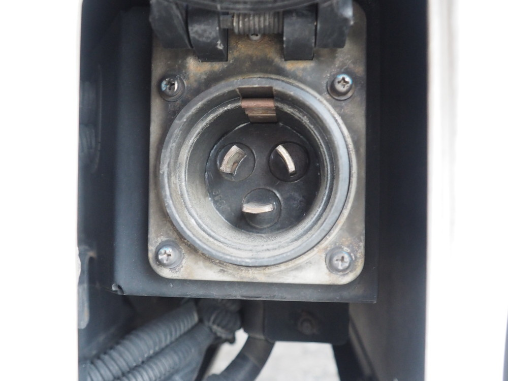 いすゞ ギガ 冷凍バン 大型 QKG-CYL77A 年式 H25[写真17]