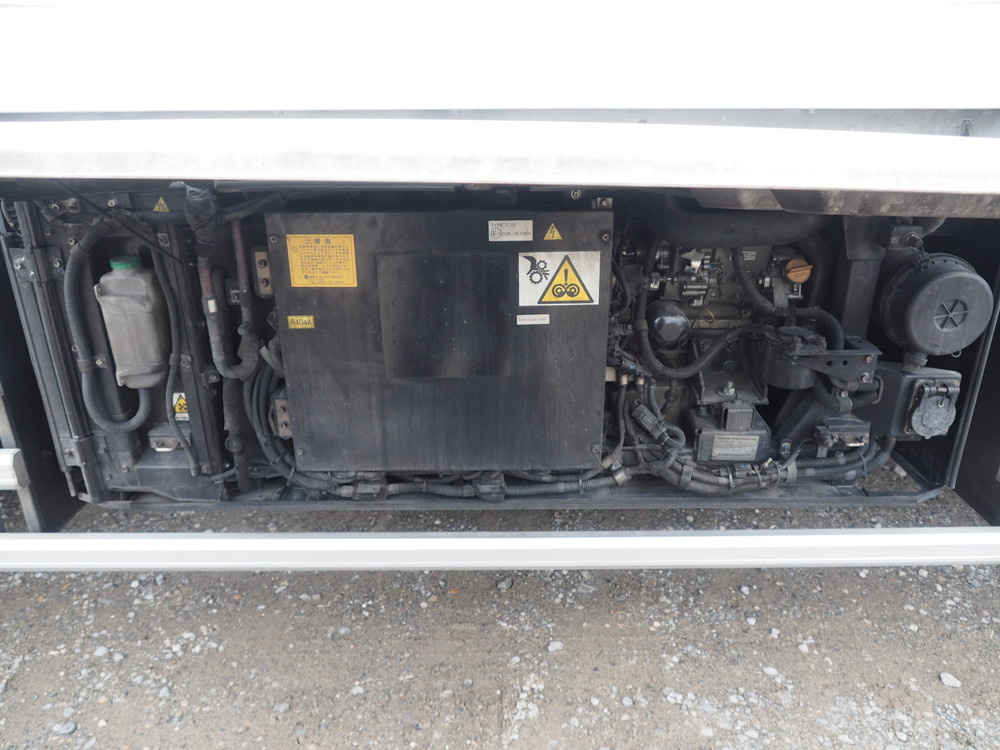 いすゞ ギガ 冷凍バン 大型 QKG-CYL77A 年式 H25[写真18]