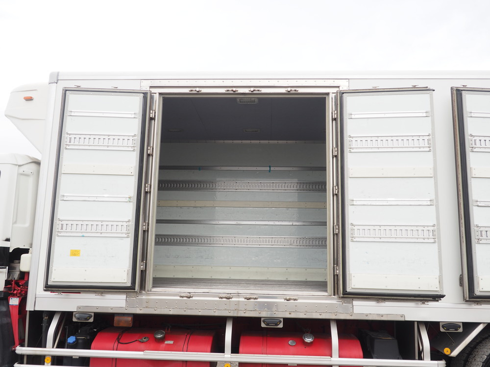 いすゞ ギガ 冷凍バン 大型 QKG-CYL77A 年式 H25[写真23]