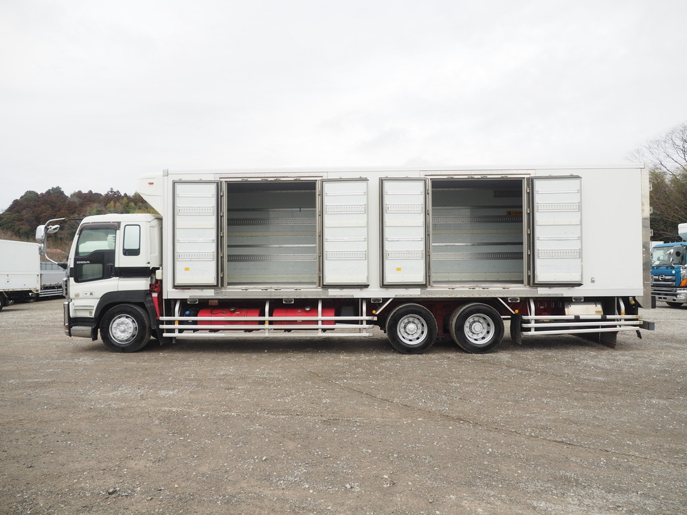 いすゞ ギガ 冷凍バン 大型 QKG-CYL77A 年式 H25[写真22]