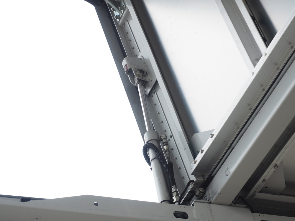 三菱ふそう ファイター ウイング車 中型 TKG-FK61F 年式 H26[写真13]