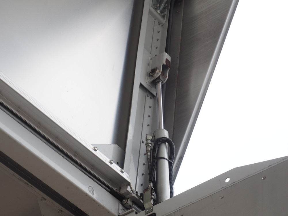 三菱ふそう ファイター ウイング車 中型 TKG-FK61F 年式 H26[写真12]