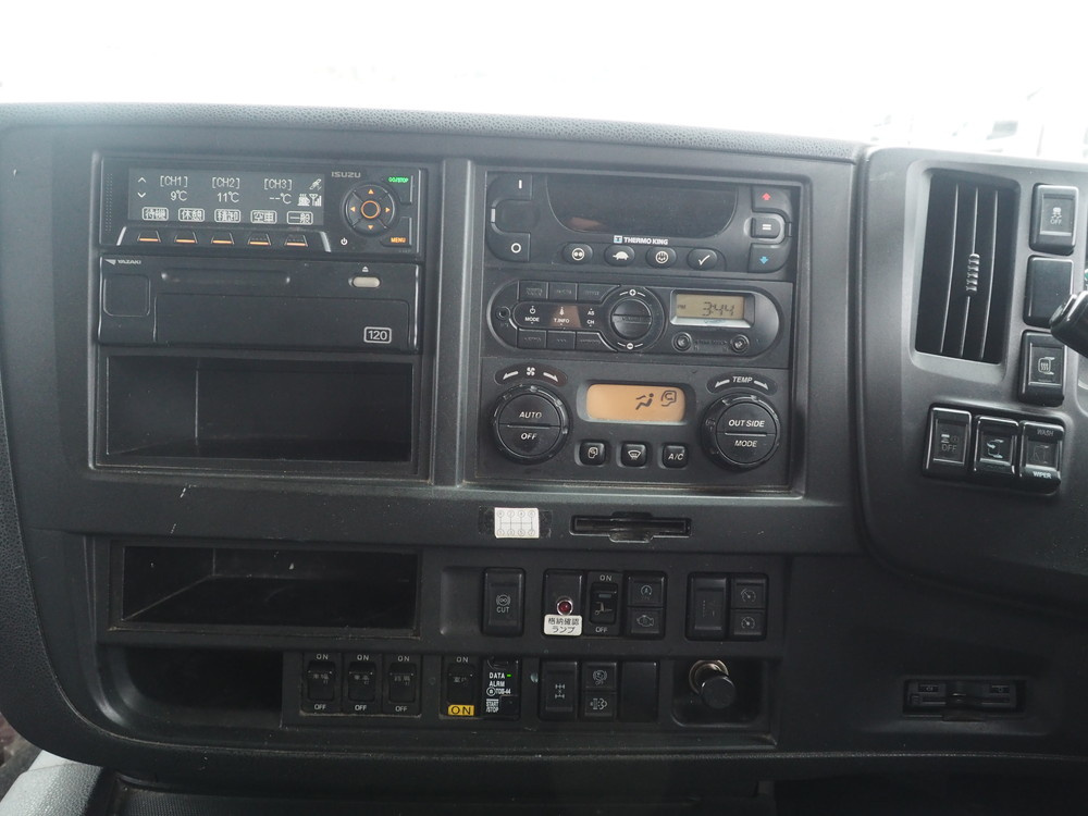 いすゞ ギガ 冷凍バン 大型 QKG-CYJ77B 年式 H29[写真29]