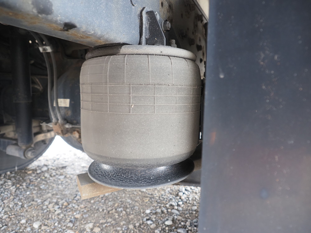 三菱ふそう ファイター ウイング車 中型 TKG-FK64F 年式 H27[写真34]