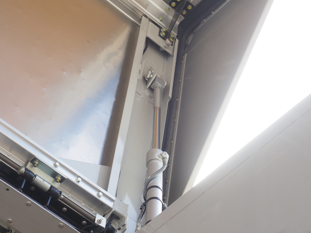 三菱ふそう ファイター ウイング車 中増t 2KG-FK65FZ 年式 R1[写真14]