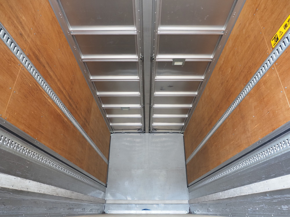 いすゞ フォワード ウイング車 中型 TKG-FRR90S2 年式 H27[写真26]